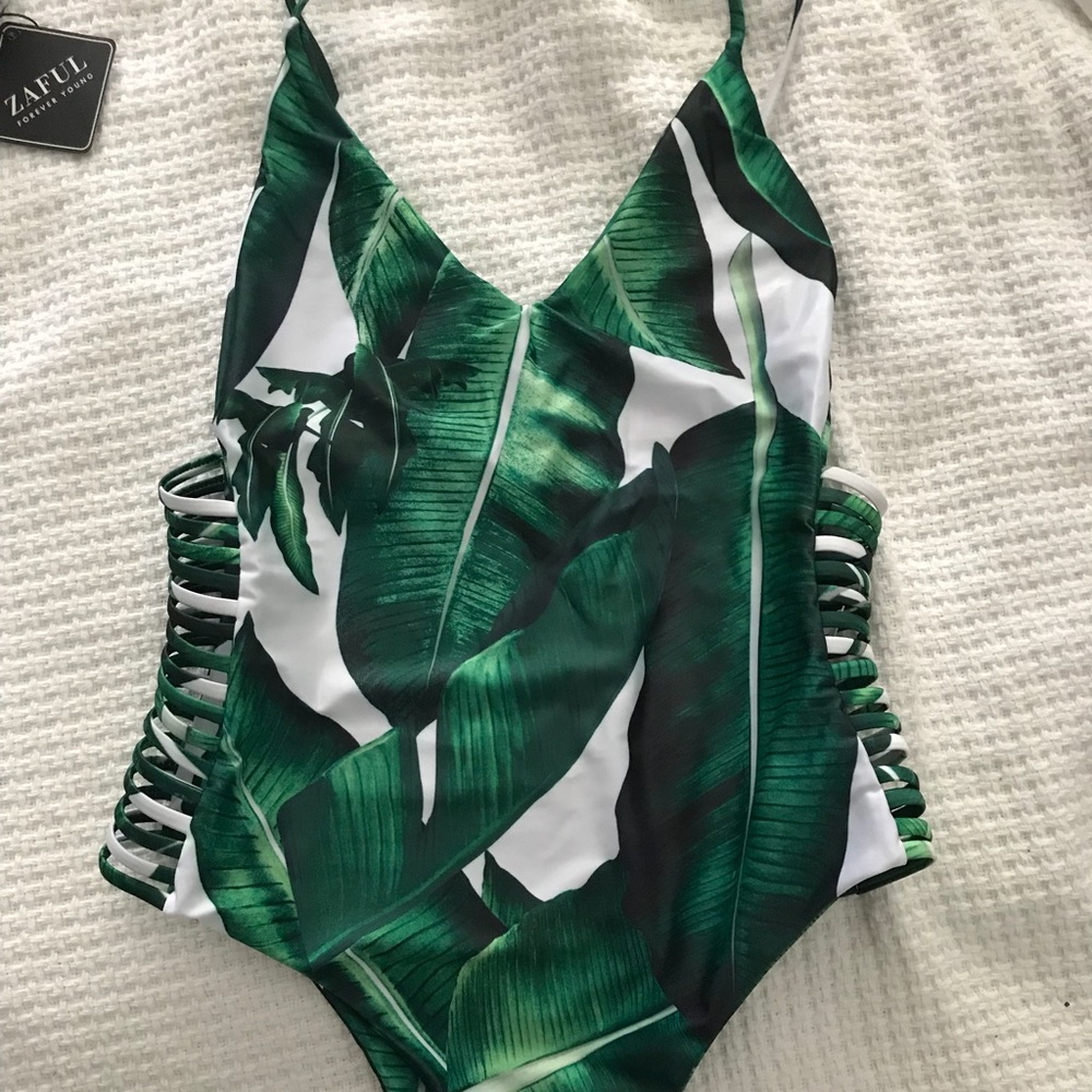 Brand new zaful swimsuit